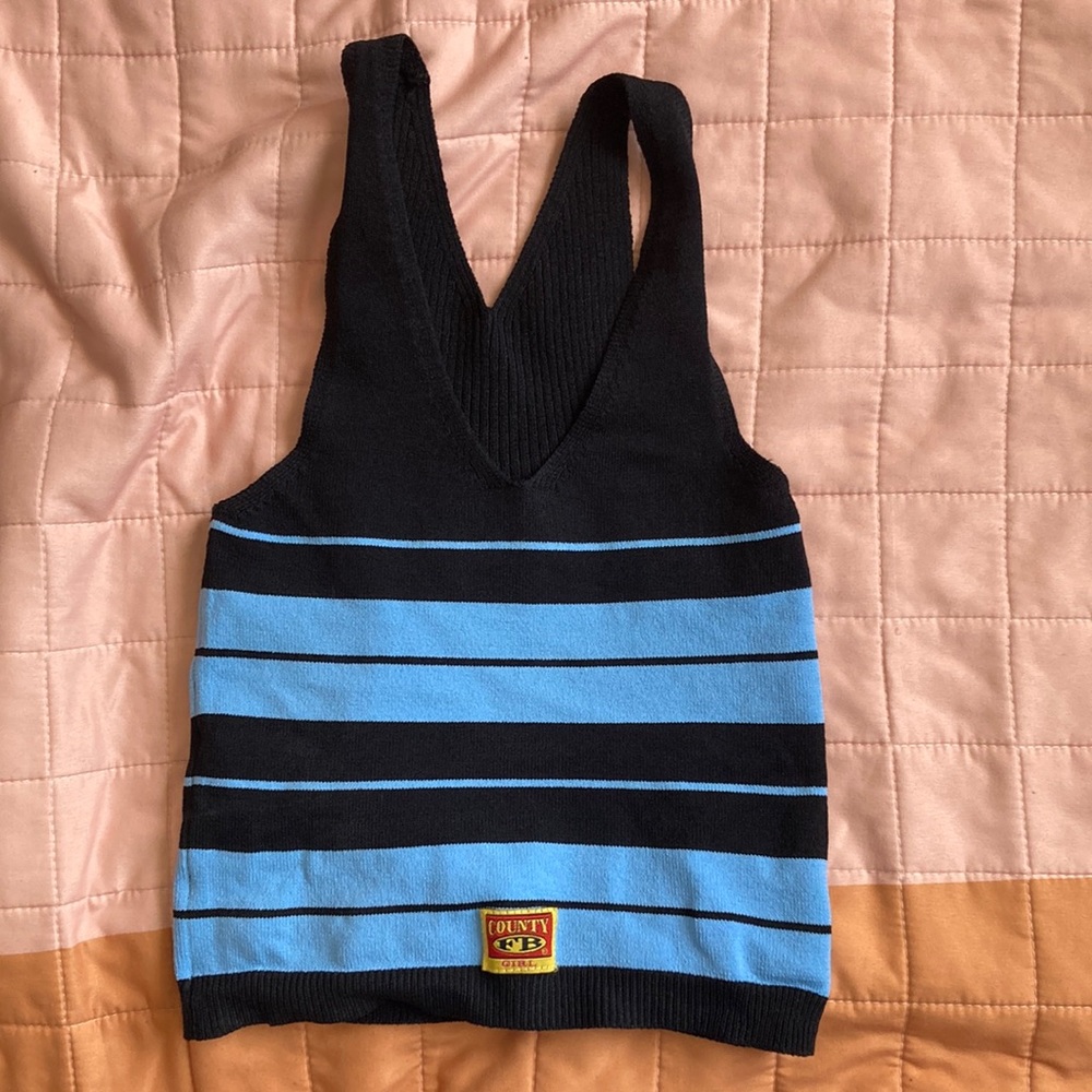 blue cropped top